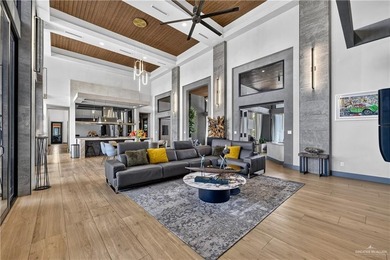 Stunning modern luxury home located in a gated subdivision in - photo 10