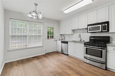 *** BIG PRICE REDUCTION!! $20K OFF *** WOW! NO HOA! SALT WATER - photo 12