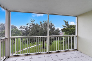 BRIGHT & SPACIOUS 2 BEDROOM / 2 BATH CONDO IN HIGHLY - photo 14