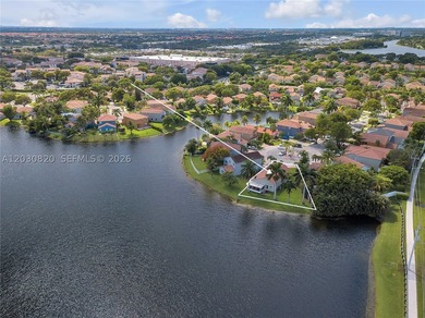 Superb one-story waterfront home in west central Pembroke Pines - photo 15