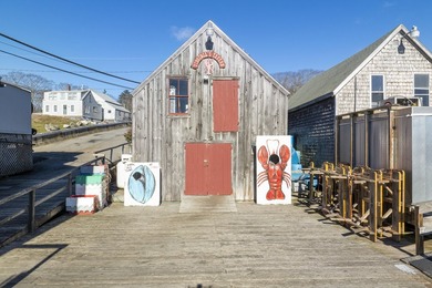 After 30+ years Shaw's Wharf and Lobster is For Sale. This - photo 36