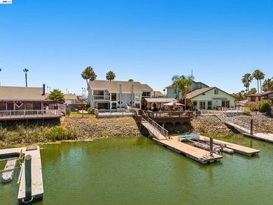 Waterfront living at its best! This 2 bed, 2.5 bath townhome - photo 38