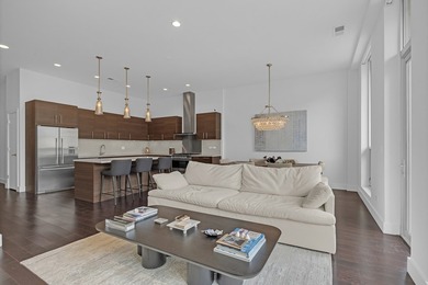 Experience Luxury City Living In This Exceptional 3 Bedroom, 3 - photo 9