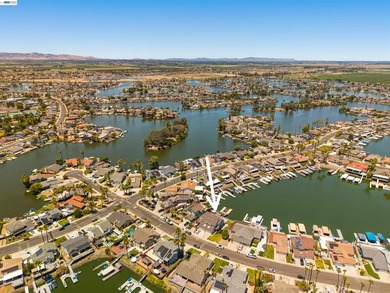 Waterfront living at its best! This 2 bed, 2.5 bath townhome - photo 41