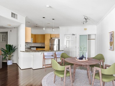 Welcome home to this clean and well maintained home in the heart - photo 8