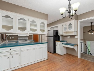 Welcome to this Plymouth split-entry located in the Wayzata - photo 9