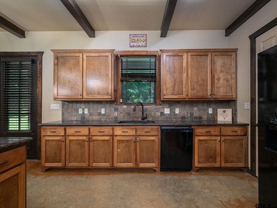 This property will make your dreams come true! An almost 3,500 - photo 10