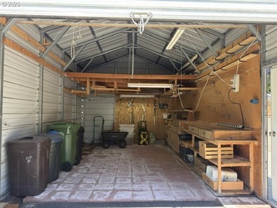Welcome to this well-maintained 1,410-square-foot home nestled - photo 3