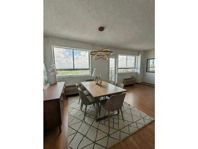 Great starter unit, great location, great view and priced to - photo 4