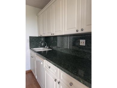 Great starter unit, great location, great view and priced to - photo 6