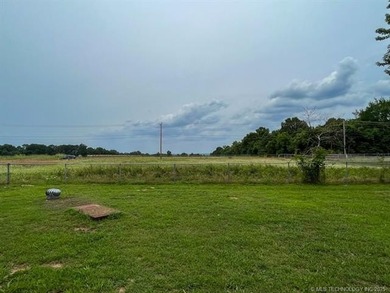 Charming all-brick single-family home on 65+/- acres near Lake - photo 18