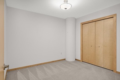 This beautifully refreshed home is filled with natural light - photo 21
