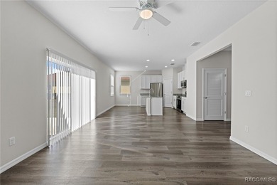 Ready for Immediate Occupancy! This brand-new 3-bedroom - photo 23