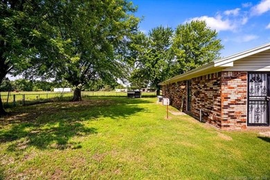 Charming all-brick single-family home on 65+/- acres near Lake - photo 26