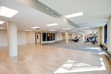 This beautifully refreshed home is filled with natural light - photo 32