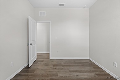 Ready for Immediate Occupancy! This brand-new 3-bedroom - photo 39