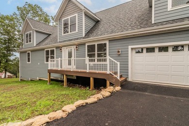 Brand new build in beautiful Cape Fair! This modern home - photo 2