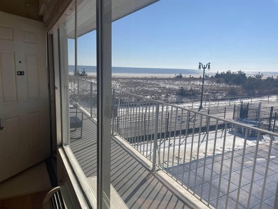 BEACHFRONT CONDO WITH BEACH VIEWS!! VACANT VACANT VACANT! Don't - photo 3