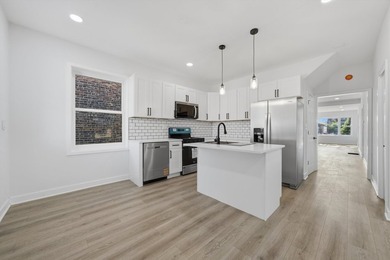Step into this spacious 4 bedroom, 3 bathroom home set on a - photo 6