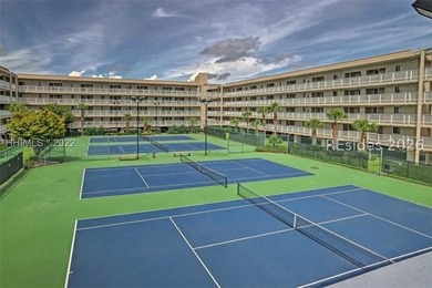 This TURN-KEY, top-floor 2-bedroom, 2-bath villa at Hilton Head - photo 26