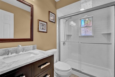 Charming Cape Cod home, meticulously maintained and beautifully - photo 27
