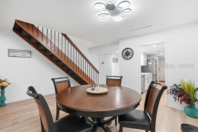 Rare Sailmaster 2 bedroom, 2 1/2 bath directly overlooking the - photo 9
