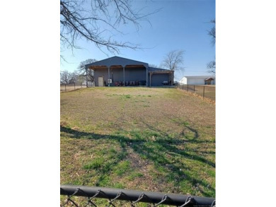 Lake Home For Sale in Eufaula, Oklahoma