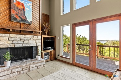 DISCOVER SERENE LAKE LIVING IN THIS EXCEPTIONAL 4 BEDROOM, 3.5 - photo 9