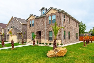 Move-in ready 2020 home with NO HOA and furniture included! This - photo 2