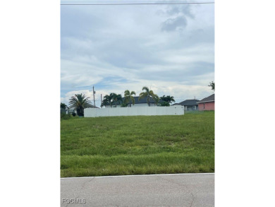 Cape Coral Lakes Area Lot For Sale in Cape Coral Florida