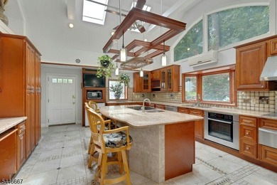 Welcome to a rare blend of classic colonial charm and - photo 14