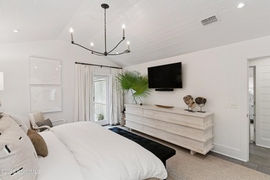 Tucked away on nearly a full acre on St. Simons Island, this - photo 16