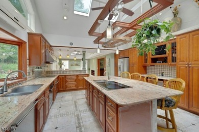 Welcome to a rare blend of classic colonial charm and - photo 16
