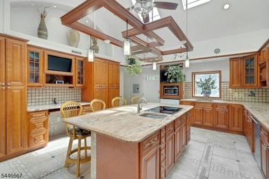 Welcome to a rare blend of classic colonial charm and - photo 17