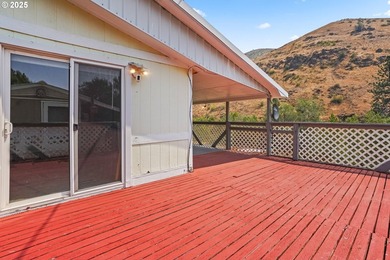 Charming countryside retreat with a vintage 1984 manufactured - photo 26