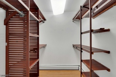 Welcome to a rare blend of classic colonial charm and - photo 31