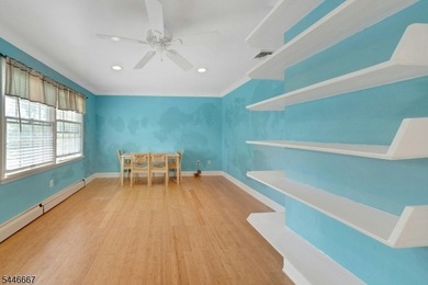 Welcome to a rare blend of classic colonial charm and - photo 32