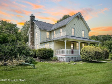 (private lake, pond, creek) Home For Sale in Stroudsburg Pennsylvania