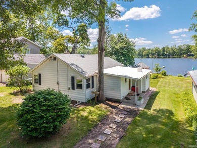 50 feet of prime lakefront on the highly desirable Royer/Fish - photo 3