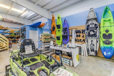 Prime retail space available. The climate controlled 10,752 SqFt - photo 7