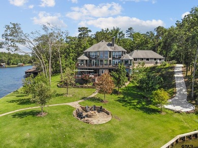 Majestic waterfront property in the coveted El Dorado - photo 2