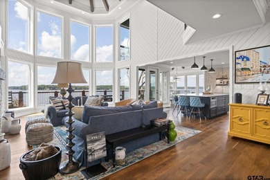 Majestic waterfront property in the coveted El Dorado - photo 5