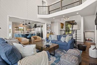 Majestic waterfront property in the coveted El Dorado - photo 7