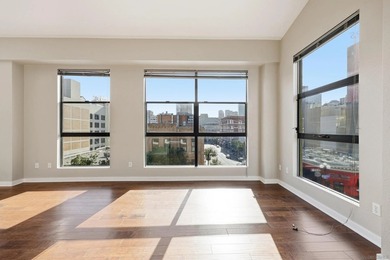 Top Floor Corner Unit | City Views | East Village | No Unit - photo 7