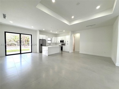 Positioned on a 100% upland lot, this thoughtfully designed 4 - photo 3