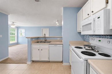 2-Bedroom, 2-Bath first-floor villa in The Reserve at Woodbridge - photo 4