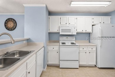 2-Bedroom, 2-Bath first-floor villa in The Reserve at Woodbridge - photo 5