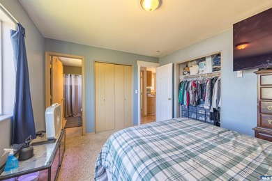 Built in 2009 with a traditional floor plan and design, this - photo 16