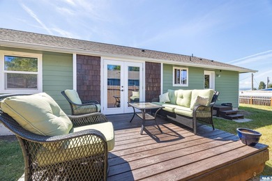 Built in 2009 with a traditional floor plan and design, this - photo 24