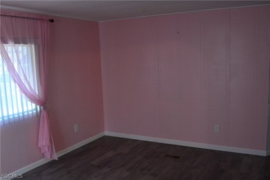 Seller Motivated Price just reduced! Welcome to your New Home in - photo 6